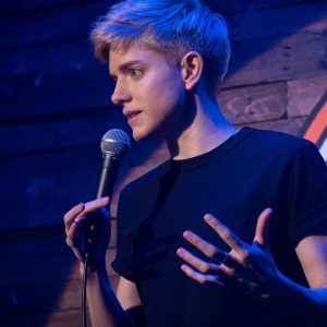 Mae Martin